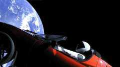 飞了25.69亿公里后，这辆汽车又飞了回来