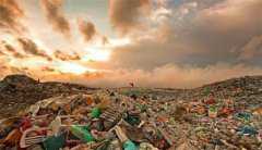 数十亿吨的垃圾如何处理？倾倒进火山可